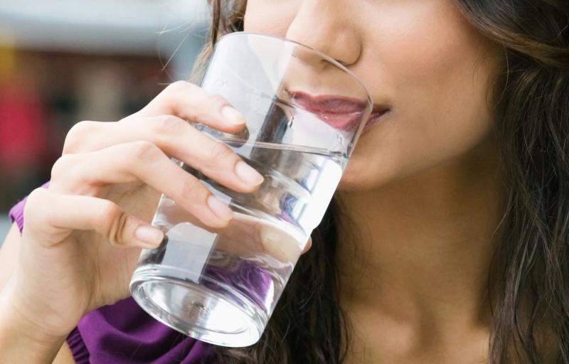 Water intake in CKD improves or worsens disease?